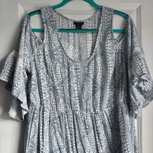 TORRID Blue/White Geometric Cold Shoulder Top